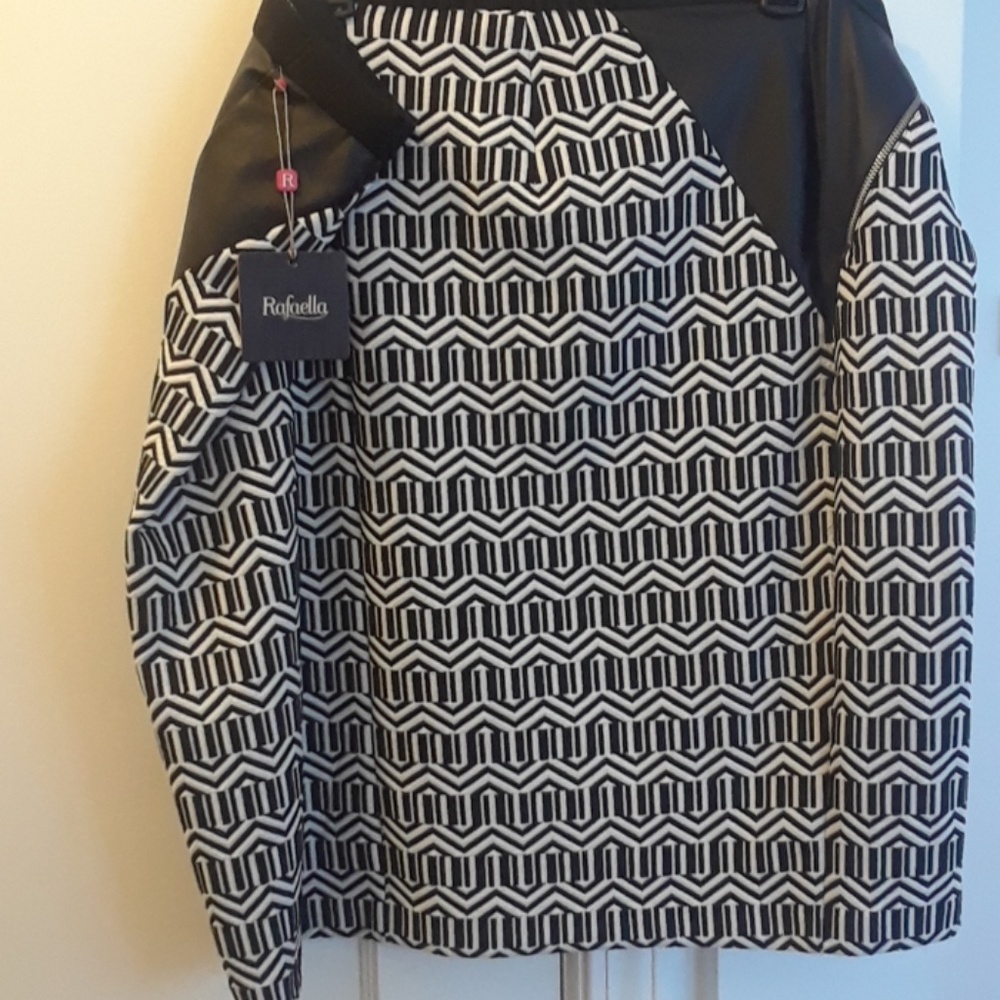 Women's plus size skirt